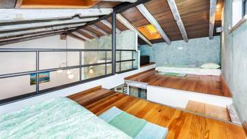 Thumbnail von Mediterranes Steinhaus mit Swimmingpool