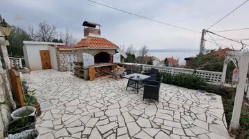 Thumbnail von Mehrfamilienhaus nahe dem Meer mit Dachterrasse in Dramalj, Crikvenica
