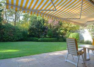 Thumbnail von 公園のような敷地に建つ壮大なヴィラ - ノイ＝イスンブルク／グラーベンブルク