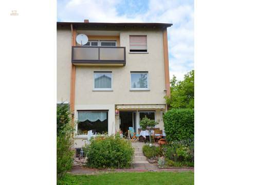 Zwei-Familien-Reihenendhaus mit Erweiterungspotential - Offenbach am Main