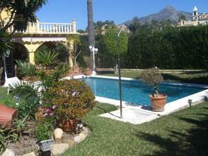 Thumbnail von Villa for sale in - Nueva Andalucia