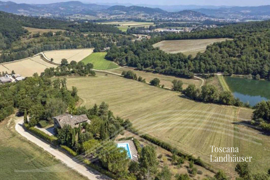 Komplett renoviertes Bauernhaus mit Pool