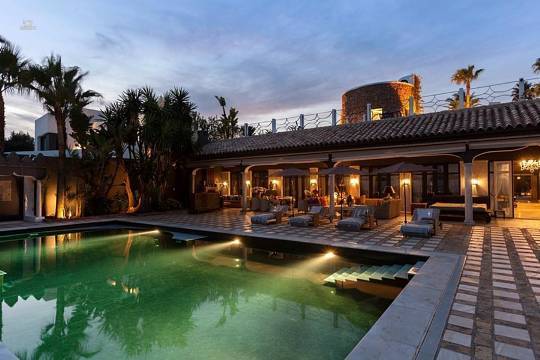 villa for sale in - Los Monteros