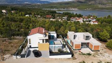 Thumbnail von Moderner Neubau mit schönem Meerblick