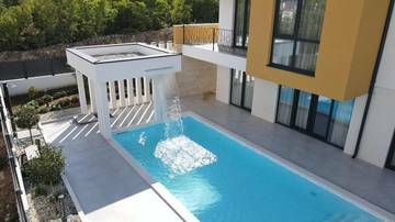 Thumbnail von Moderner Neubau mit schönem Meerblick