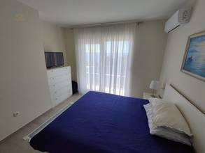 Thumbnail von Appartementhaus mit vier Wohnungen und Meerblick