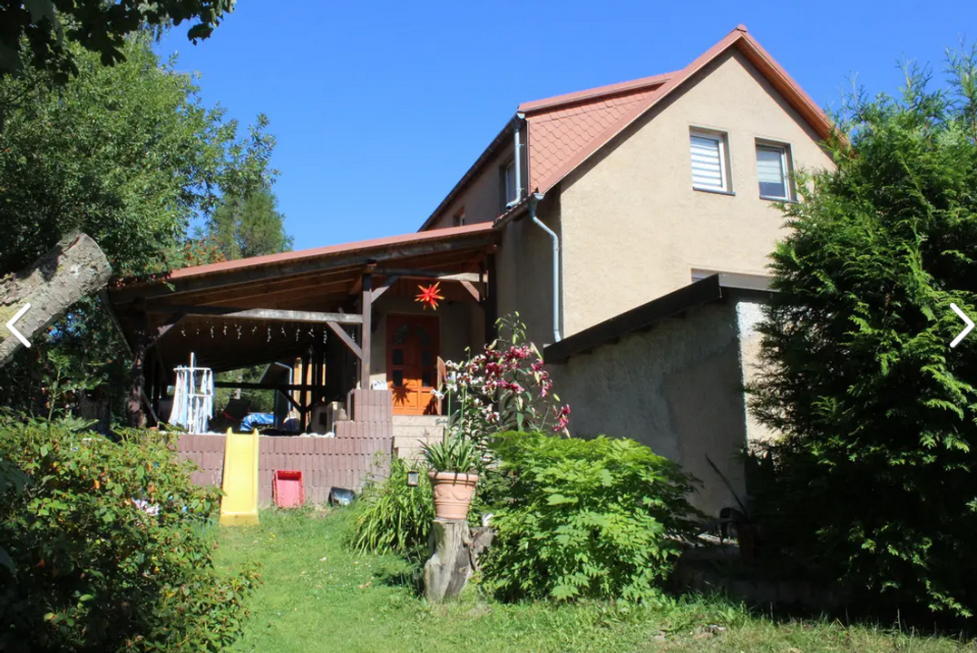 Einfamilienhaus mit großem Grundstück in ruhiger, naturnaher Lage zum Verkauf