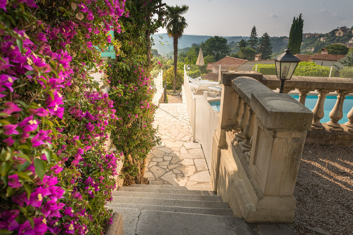 Thumbnail von Traumvilla in Vence mit Blick auf Nizza