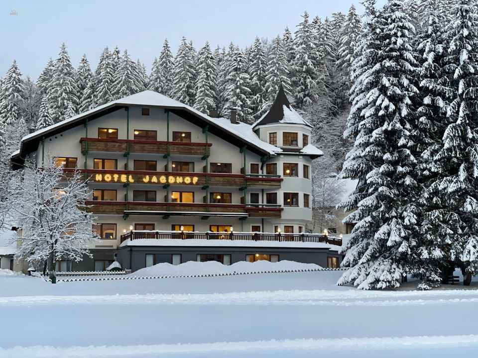 Romantický hotel v horách s možností rozšíření a rozvoje