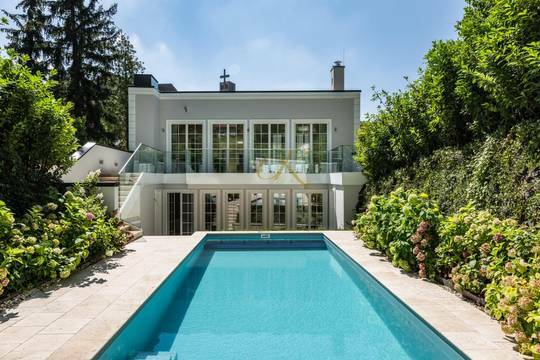 SEHR GEMÜTLICHE UND SCHÖNE VILLA MIT FANTASTISCHEM GARTEN