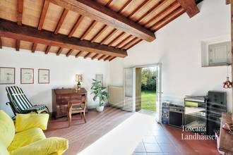 Thumbnail von Antikes Landhaus mit Nebengebäude in Mitten der Weinberge von Bolgheri