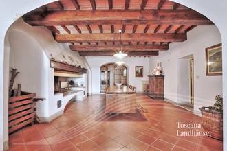 Thumbnail von Antikes Landhaus mit Nebengebäude in Mitten der Weinberge von Bolgheri