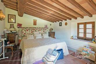 Thumbnail von Auf der Hügelkuppe befindliches Anwesen mit traumhaftem Panoramablick und Pool