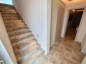 Thumbnail von Moderne Maisonettewohnung mit Blick auf das Meer