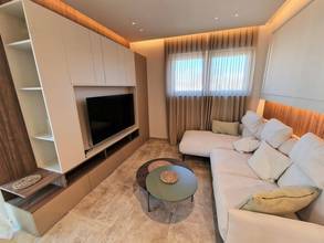 Thumbnail von Moderne Maisonettewohnung mit Blick auf das Meer