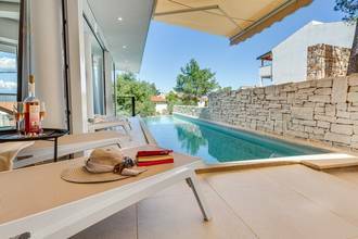 Thumbnail von Moderne Luxusvilla mit Swimmingpool und Meerblick, Insel Hvar