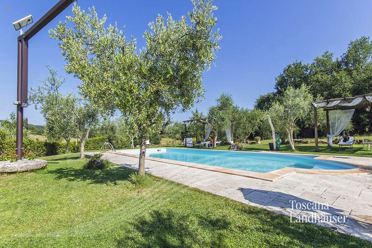 Thumbnail von Fantastisches Anwesen mit Nebengebäude und Pool