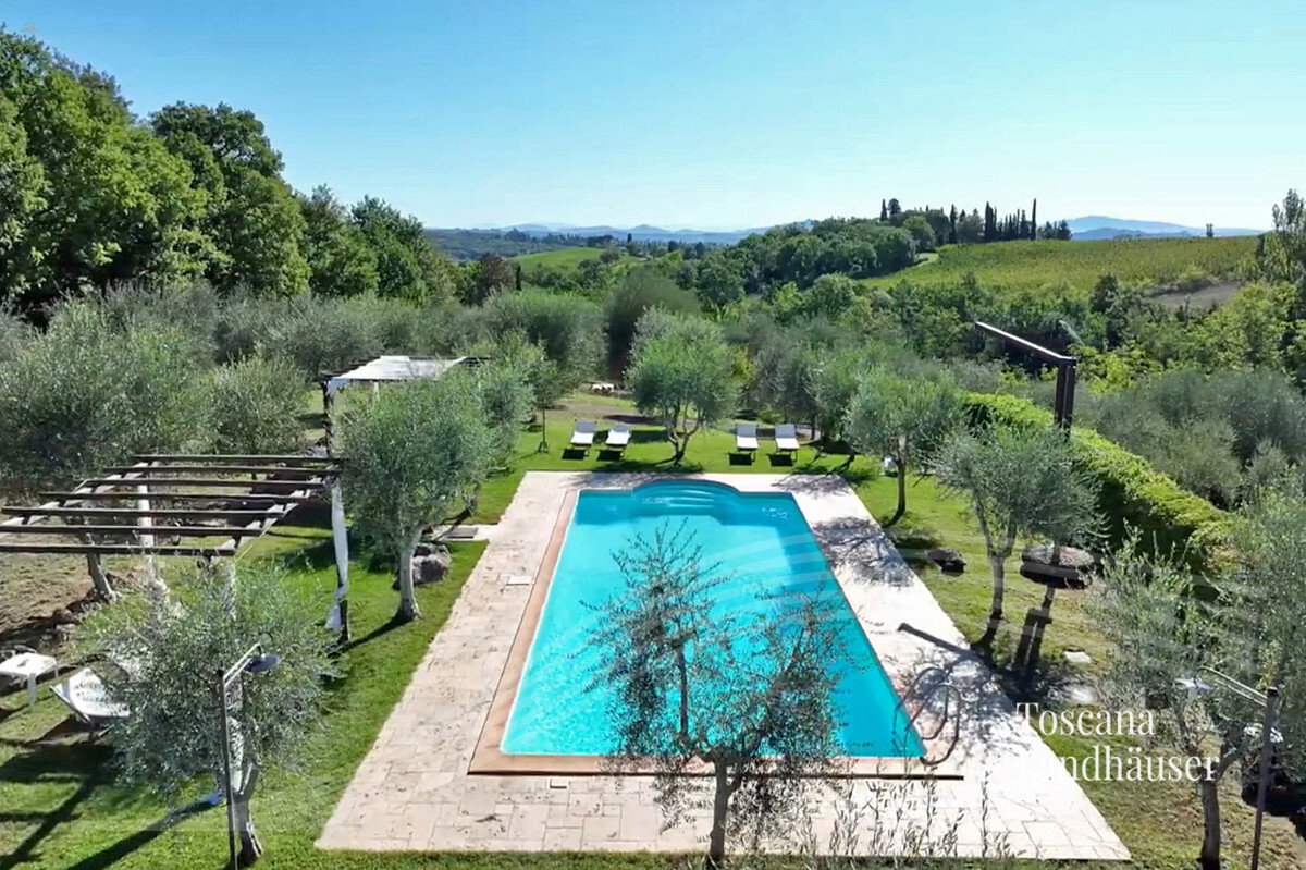 Thumbnail von Fantastisches Anwesen mit Nebengebäude und Pool