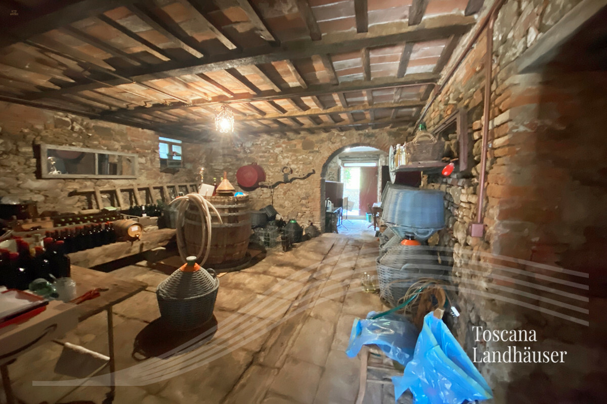 Thumbnail von Charmantes Landhaus in Panoramalage mit Pool