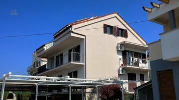 Thumbnail von Attraktives Haus mit vier Wohnungen nahe dem Meer