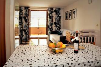 Thumbnail von Attraktives Haus mit vier Wohnungen nahe dem Meer