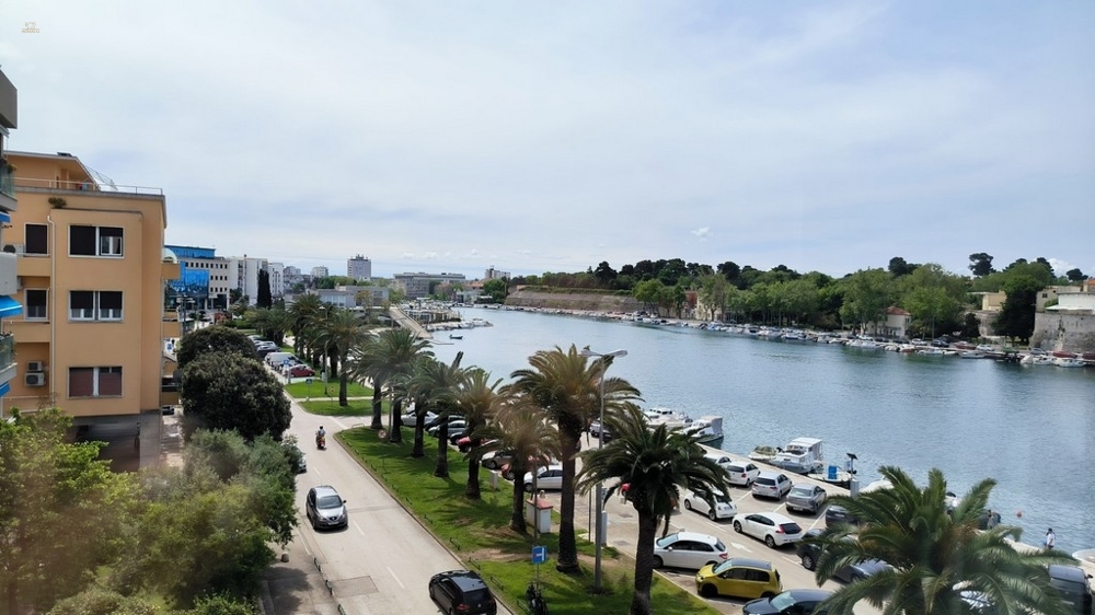 Möblierte Wohnung in sehr attraktiver Lage am Meer