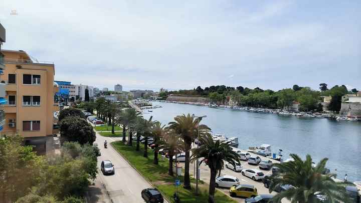 Möblierte Wohnung in sehr attraktiver Lage am Meer