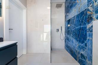 Thumbnail von Moderne Villa mit Swimmingpool