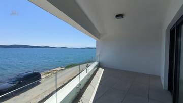 Thumbnail von Appartements neufs en bord de mer - avec terrasse sur le toit
