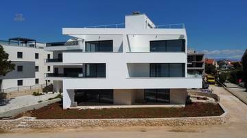 Thumbnail von Appartements neufs en bord de mer - avec terrasse sur le toit