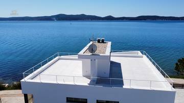 Thumbnail von Appartements neufs en bord de mer - avec terrasse sur le toit