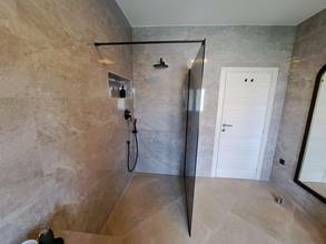 Thumbnail von Hoogwaardig meergezinswoning met zwembad