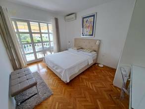 Thumbnail von Hoogwaardig meergezinswoning met zwembad