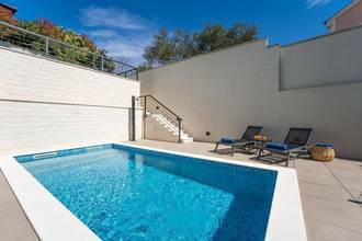 Thumbnail von Maisonettewohnung mit Garten, Swimmingpool und Meerblick