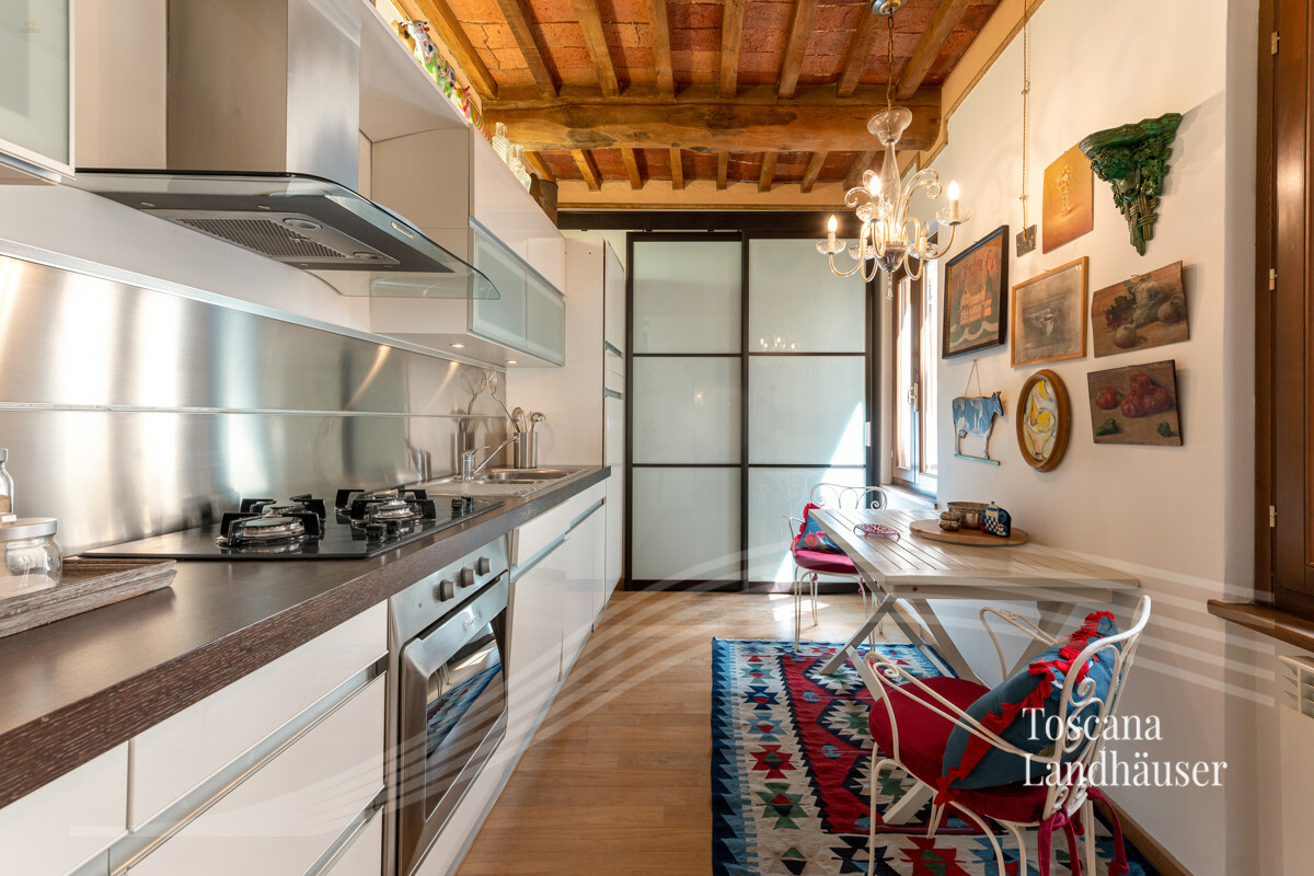 Thumbnail von Wohnung in renommierten Palast nur 20 km vom Meer entfernt