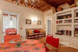 Thumbnail von Wohnung in renommierten Palast nur 20 km vom Meer entfernt