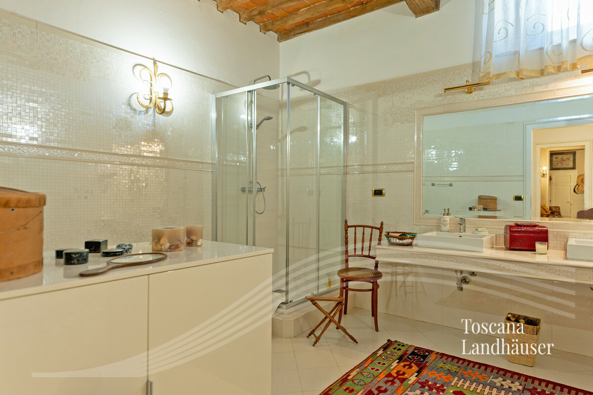 Thumbnail von Wohnung in renommierten Palast nur 20 km vom Meer entfernt