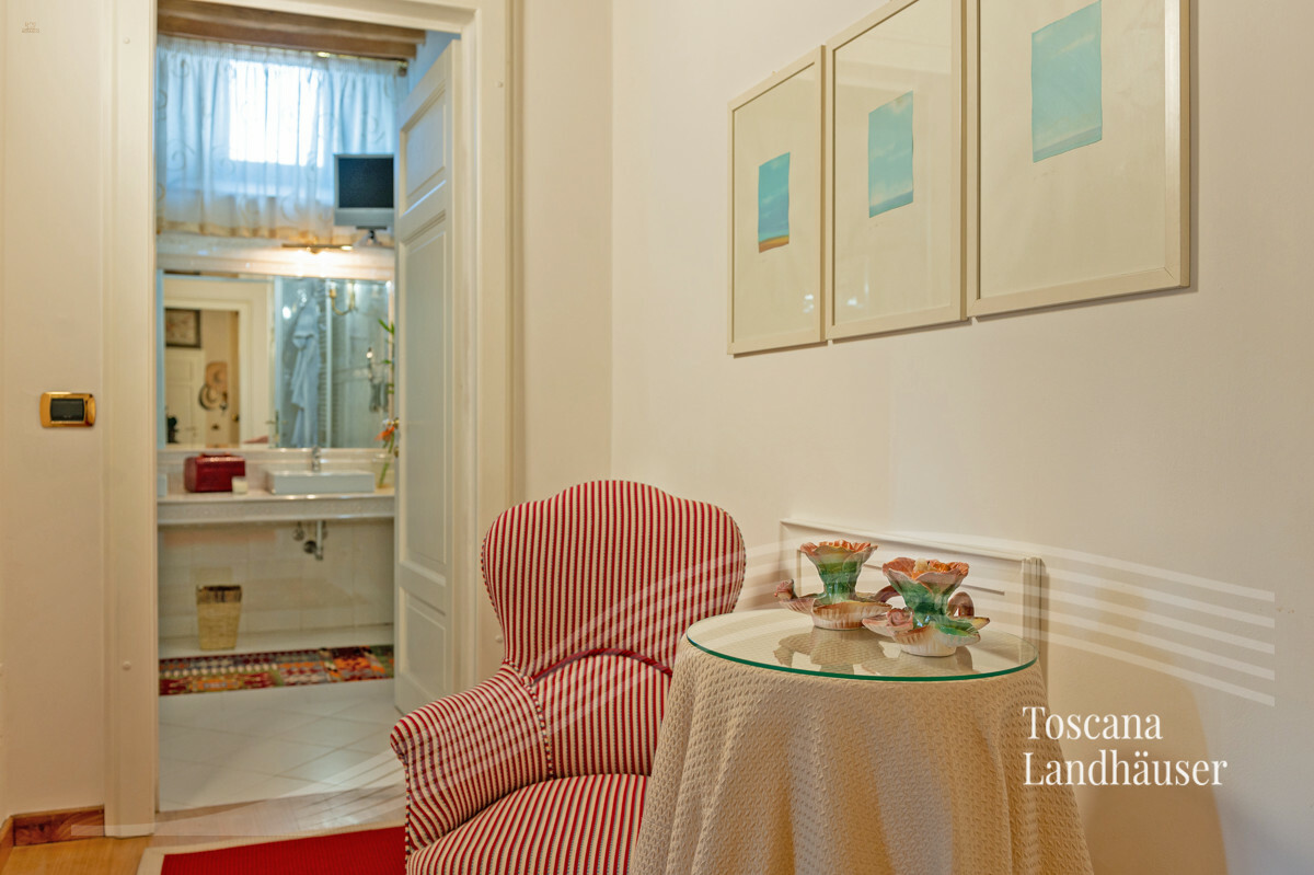 Thumbnail von Wohnung in renommierten Palast nur 20 km vom Meer entfernt