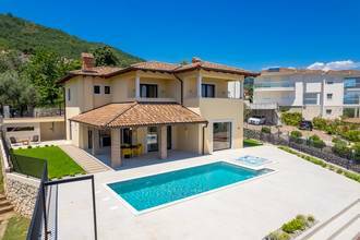 Thumbnail von Mediterrane Villa mit Pool und Meerblick