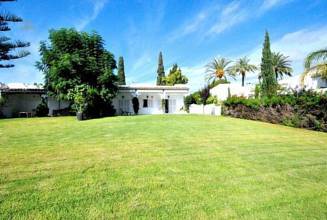 Thumbnail von villa for sale in - Nueva Andalucia