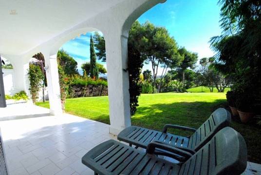 villa for sale in - Nueva Andalucia