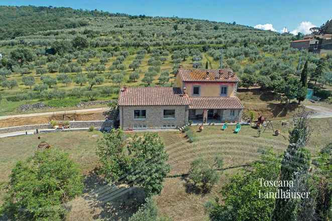 Faszinierendes Landhaus mit Panoramablick bis Cortona