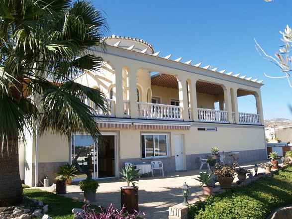 villa for sale in - Mezquitilla 