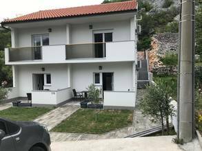 Thumbnail von Haus mit vier Appartements, Region Senj