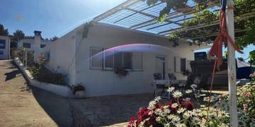 Thumbnail von Huis aan de eerste rij aan zee