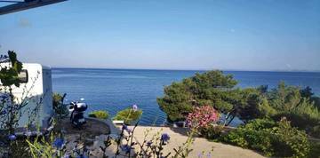 Thumbnail von Huis aan de eerste rij aan zee