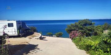 Thumbnail von Huis aan de eerste rij aan zee