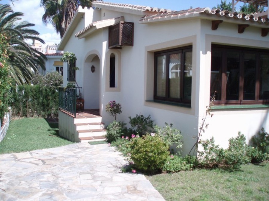 villa for sale in - Marbesa
