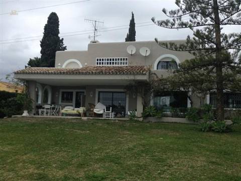 villa for sale in - Estepona