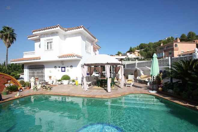 villa for sale in - Alhaurin de la Torre 